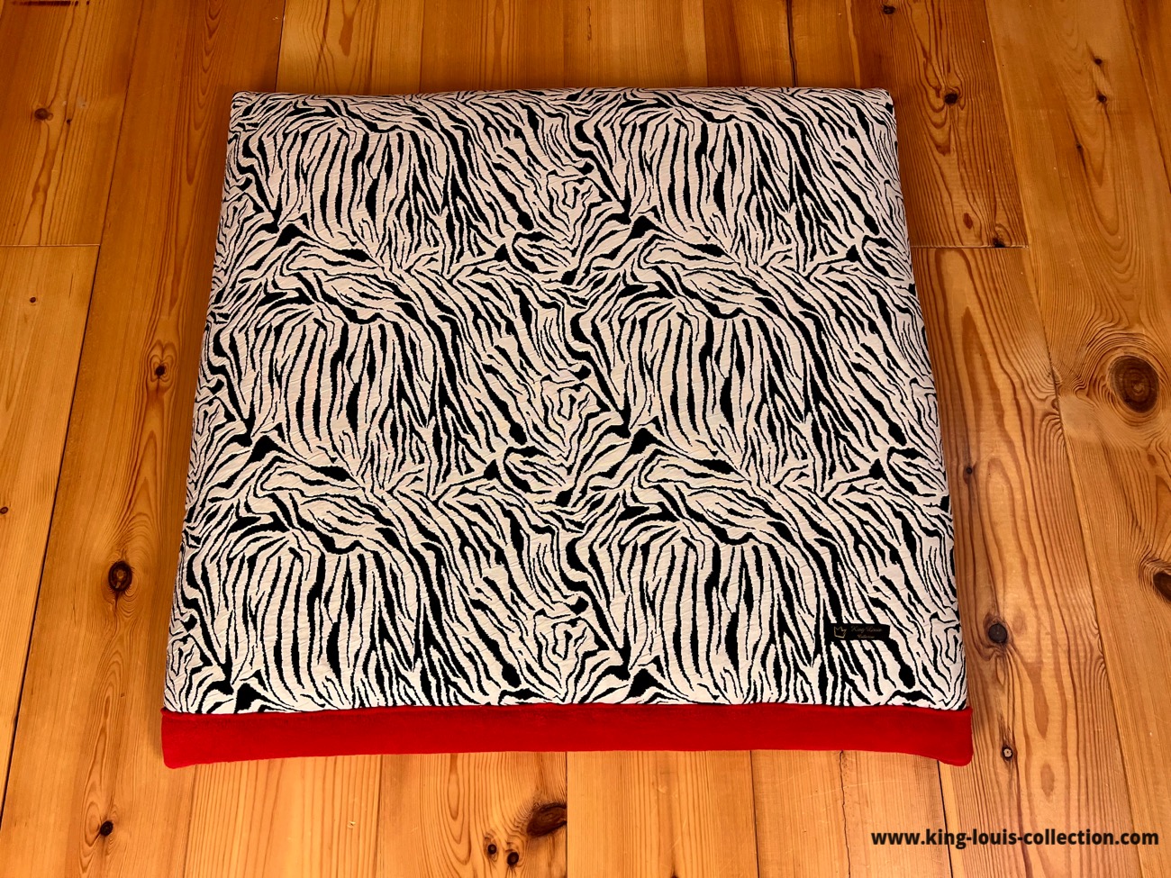 Kuschelsack - Zebra red – Bild 2